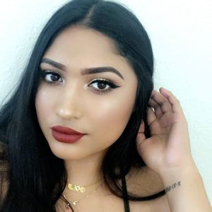 Meet your Posher, Bianca